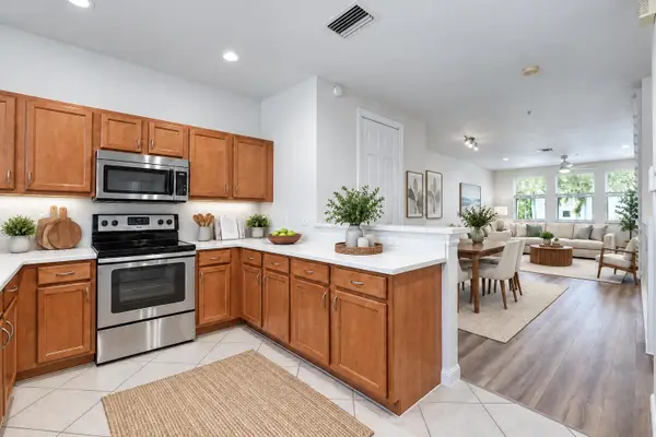 430 Amador Lane #6, West Palm Beach, FL 33401