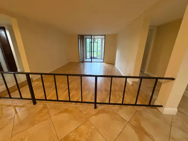 3730 Inverrary Drive #1W, Lauderhill, FL 33319