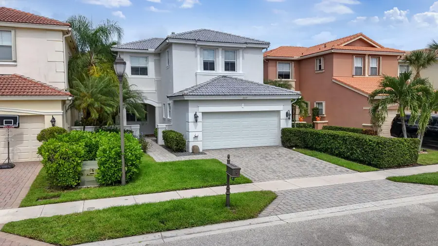 207 Isle Verde Way, Palm Beach Gardens, FL 33418 - #2