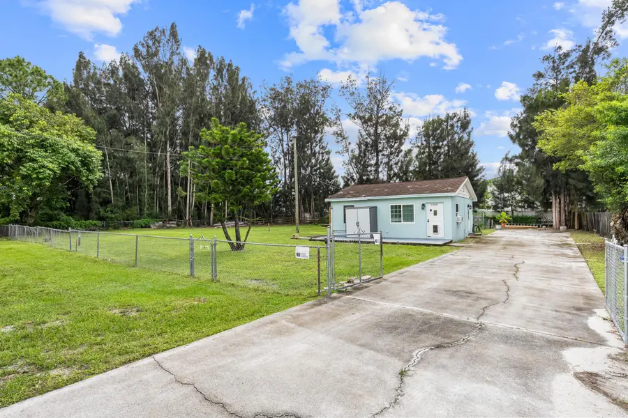 6368 Bishoff Road, West Palm Beach, FL 33413 - #2