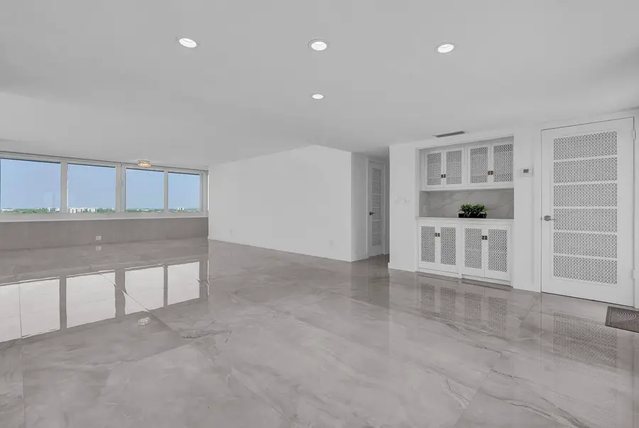 201 N Riverside Drive #802, Pompano Beach, FL 33062 - #3