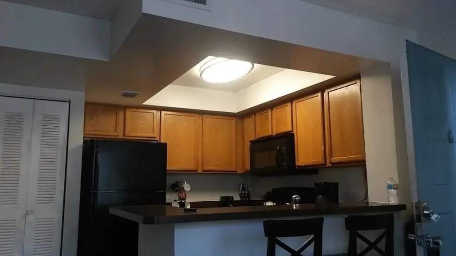 728 Executive Center Drive #27, West Palm Beach, FL 33401 - #3