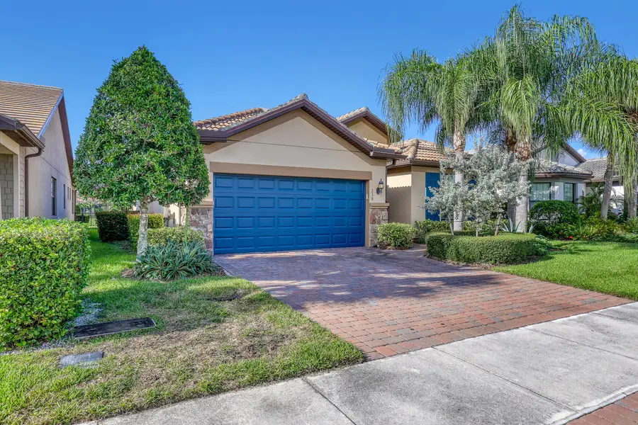 238 SE Longview Drive, Port Saint Lucie, FL 34984 - #2
