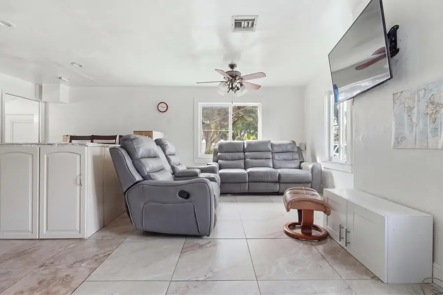 1023 N 25th Avenue, Hollywood, FL 33020 - #2