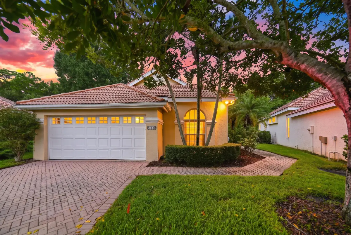 712 SW Saint Vincent Cove, Port Saint Lucie, FL 34986 - #1