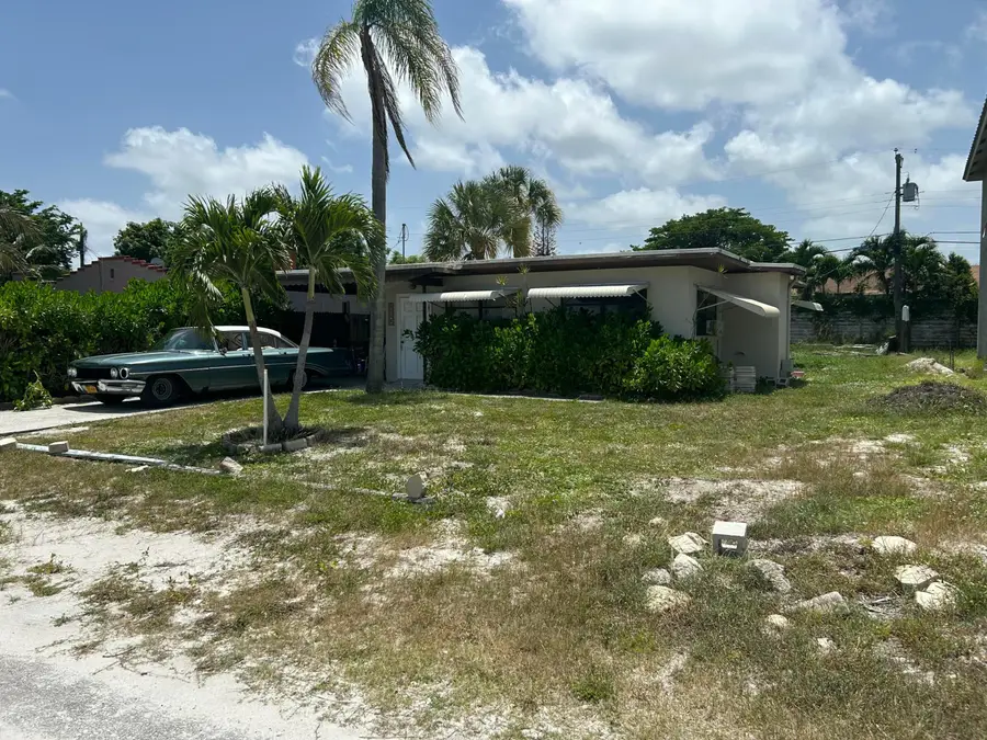 7785 Loomis Street, Lake Worth, FL 33462 - #2