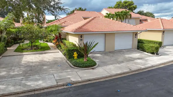 287 Old Meadow Way, Palm Beach Gardens, FL 33418