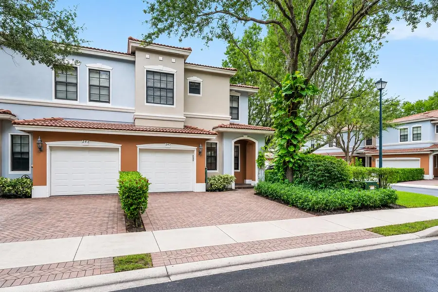 247 W Chrystie Circle, Delray Beach, FL 33484 - #2