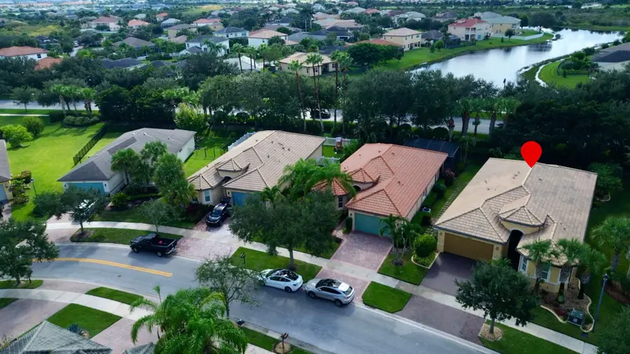 11907 SW Crestwood Circle, Port Saint Lucie, FL 34987 - #2