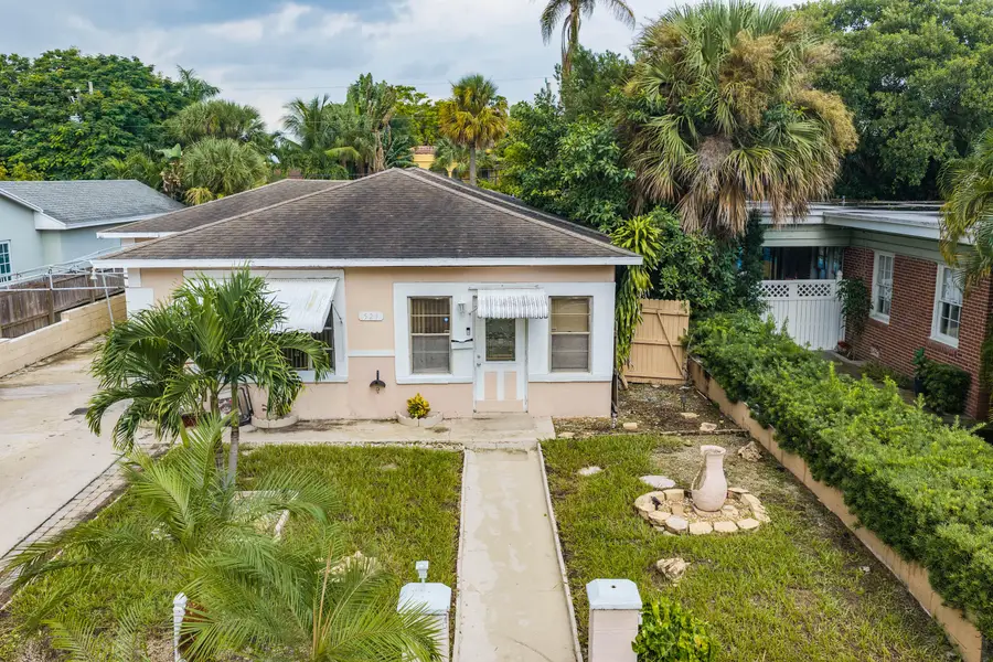 521 26th Street, West Palm Beach, FL 33407 - #3