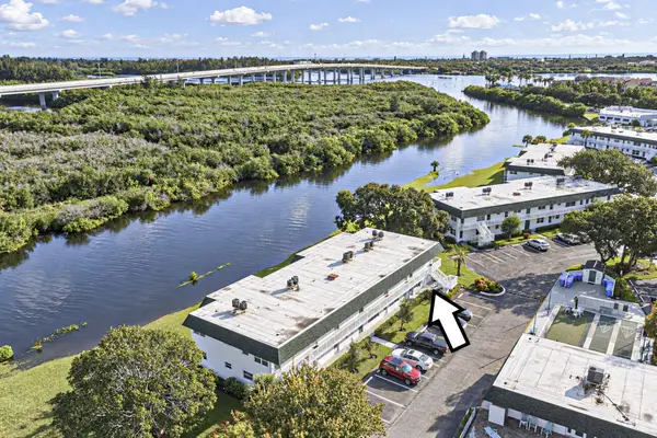 2800 Indian River Boulevard #F1, Vero Beach, FL 32960