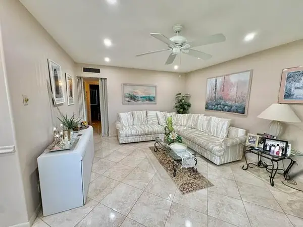 49 Norwich C, West Palm Beach, FL 33417