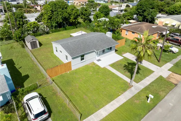 2349 Par Road, West Palm Beach, FL 33409