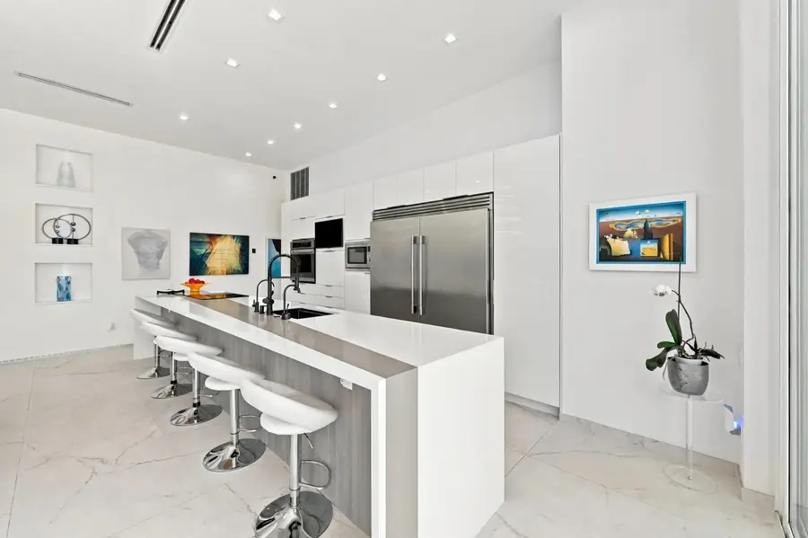 110 NE 16th Place, Fort Lauderdale, FL 33305 - #3