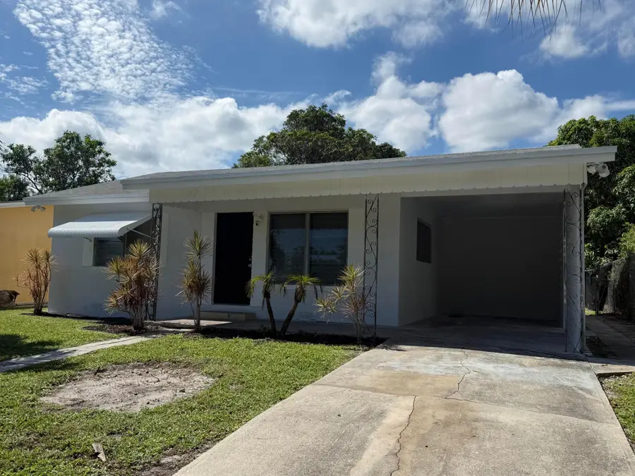 817 S B Street, Lake Worth Beach, FL 33460 - #2