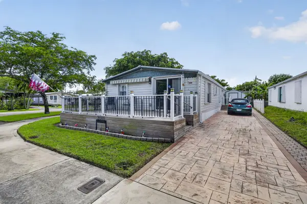 3000 SW 51st Street, Fort Lauderdale, FL 33312