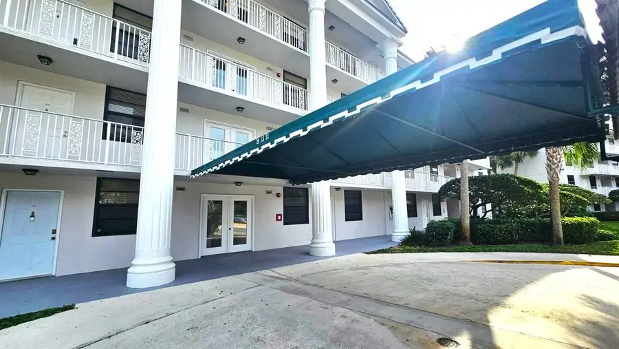 3630 Whitehall Drive #303, West Palm Beach, FL 33401 - #2