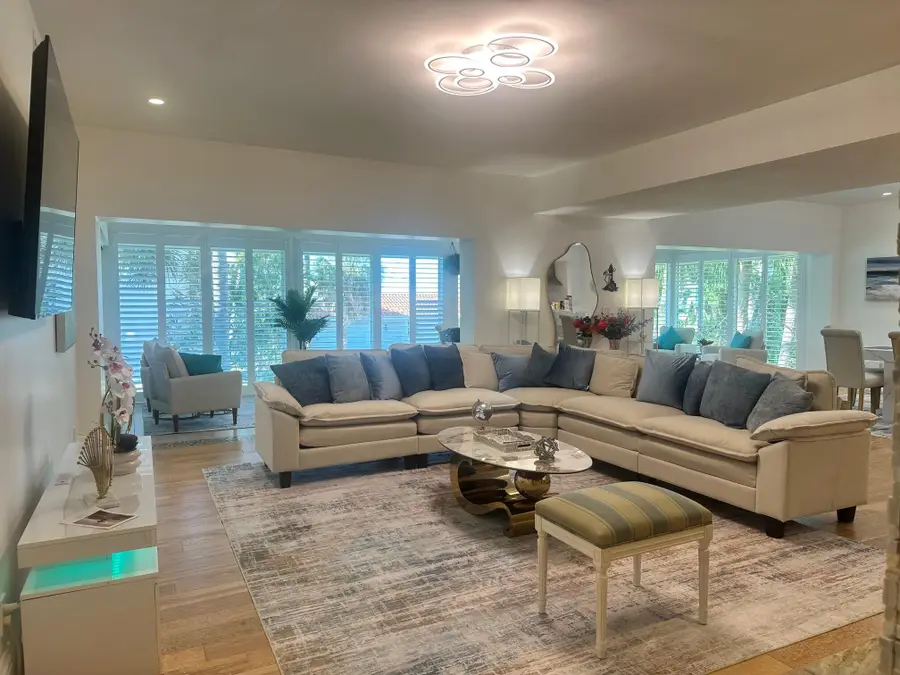 513 Lighthouse Way, Sanibel, FL 33957 - #2