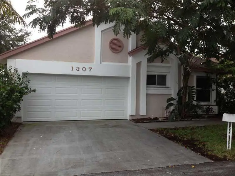 1307 E Glen Oak Road, North Lauderdale, FL 33068 - #1