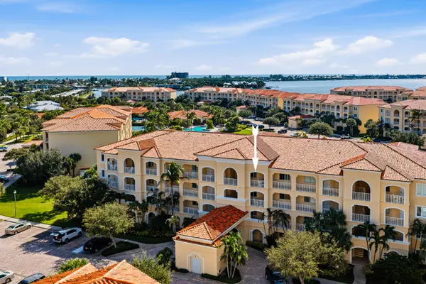 1 Harbour Isle Drive E #PH04, Fort Pierce, FL 34949