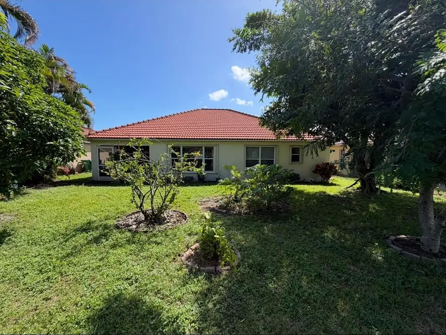 3031 Casa Rio Court, Riviera Beach, FL 33418 - #2