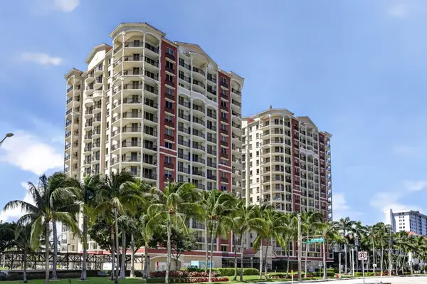 2011 N Ocean Boulevard #205, Fort Lauderdale, FL 33305
