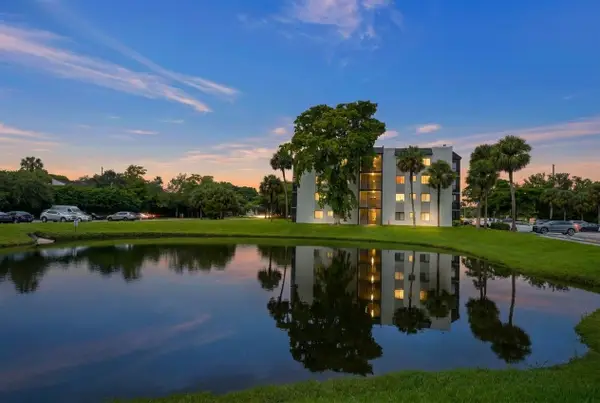3700 N Pine Island Road #307, Sunrise, FL 33351