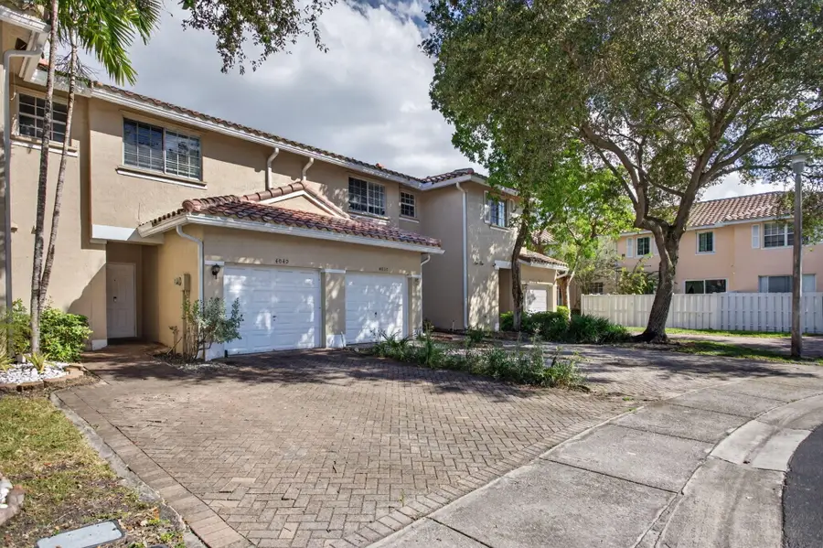 4040 NW 90th Way, Sunrise, FL 33351 - #2