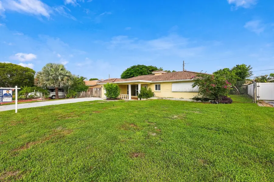 213 NE 24th Court, Boca Raton, FL 33431 - #2