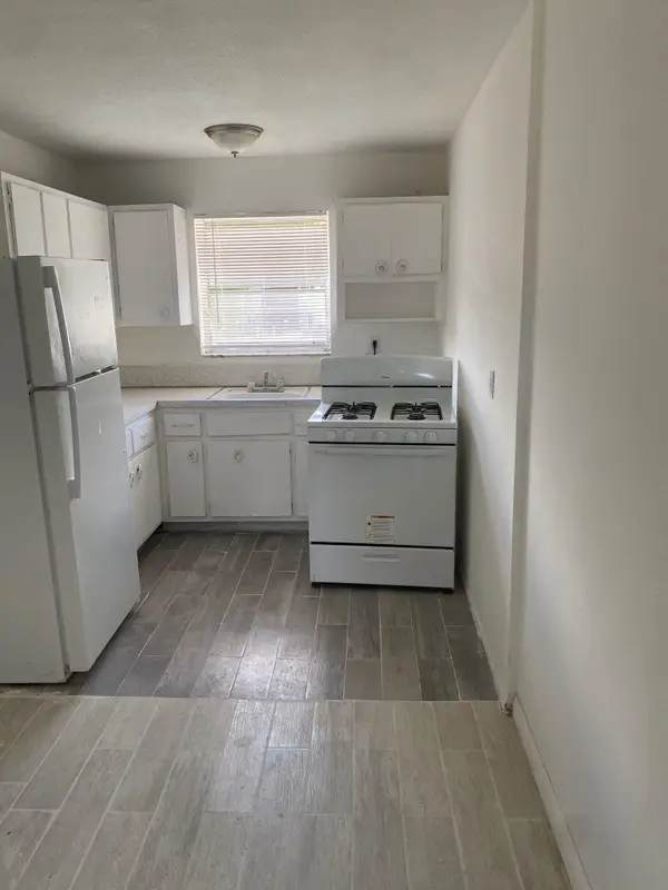 4800 NW 24th Court #D209, Lauderdale Lakes, FL 33313