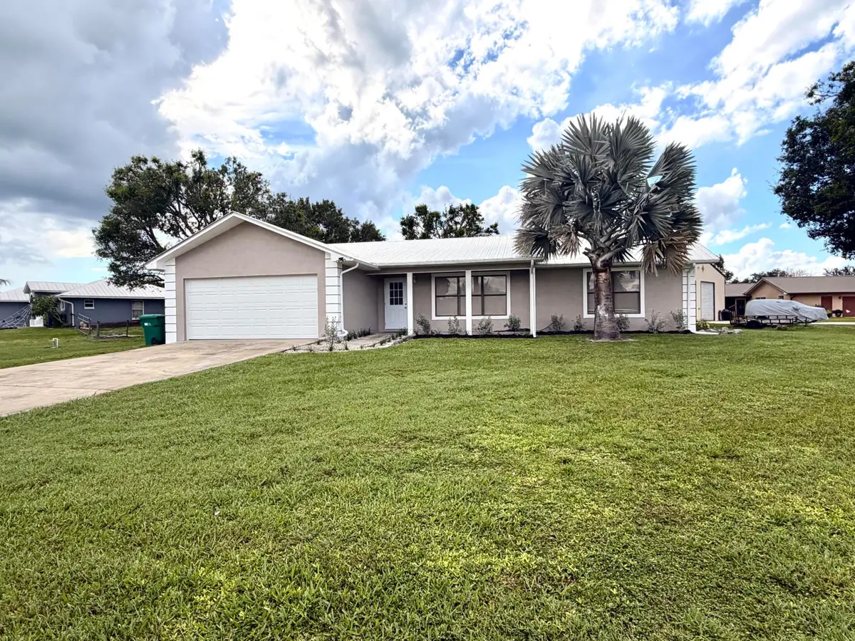1051 SW 83rd Avenue, Okeechobee, FL 34974 - #1
