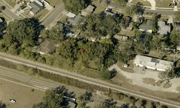 122 E Clay Avenue, Brandon, FL 33510