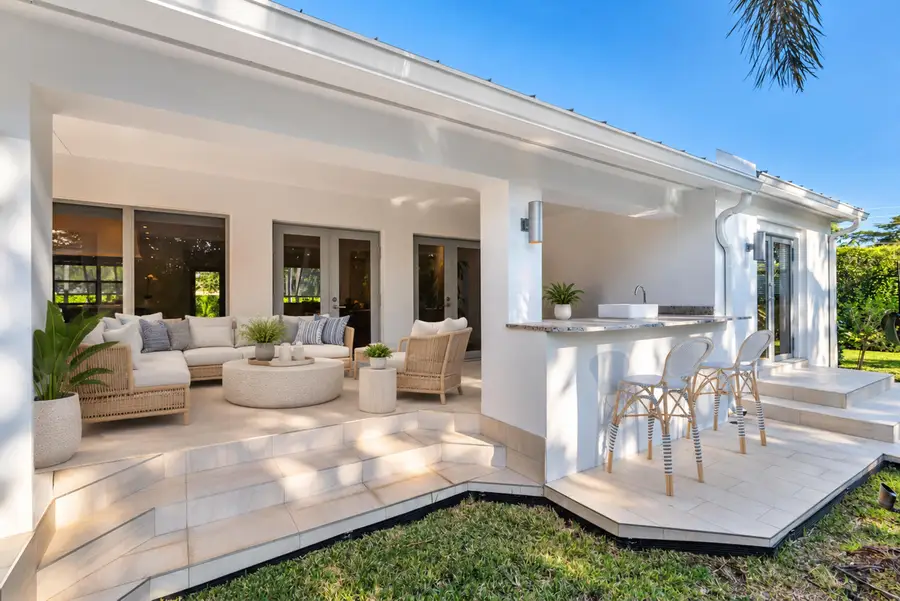 308 Buckingham Road, West Palm Beach, FL 33405 - #3