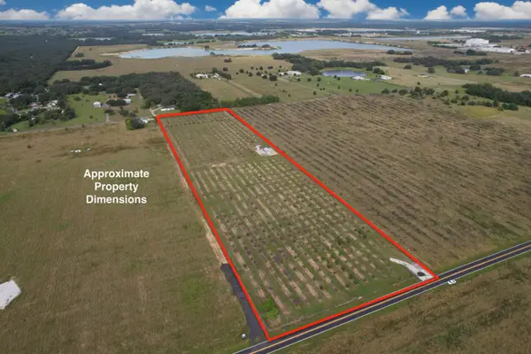 821 Saint Anne Shrine Road, Lake Wales, FL 33898