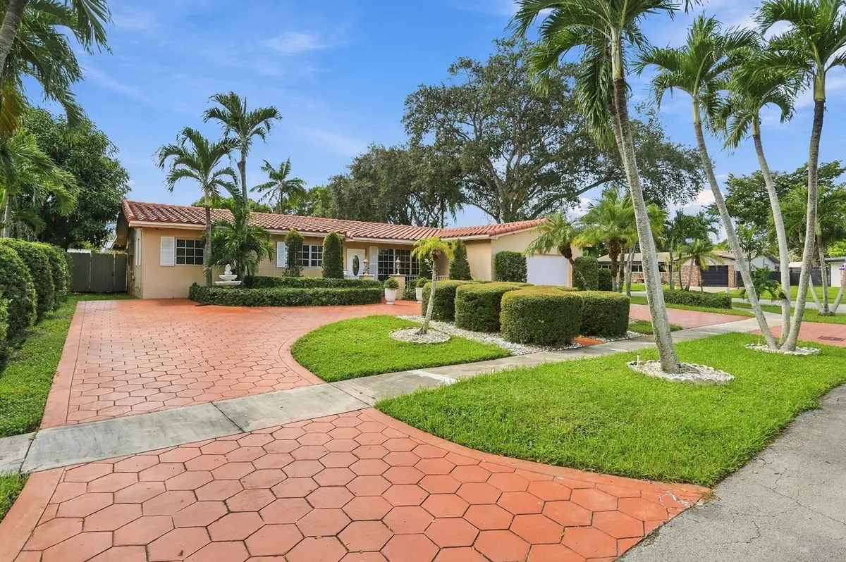 8670 NW 19th Street, Pembroke Pines, FL 33024 - #1