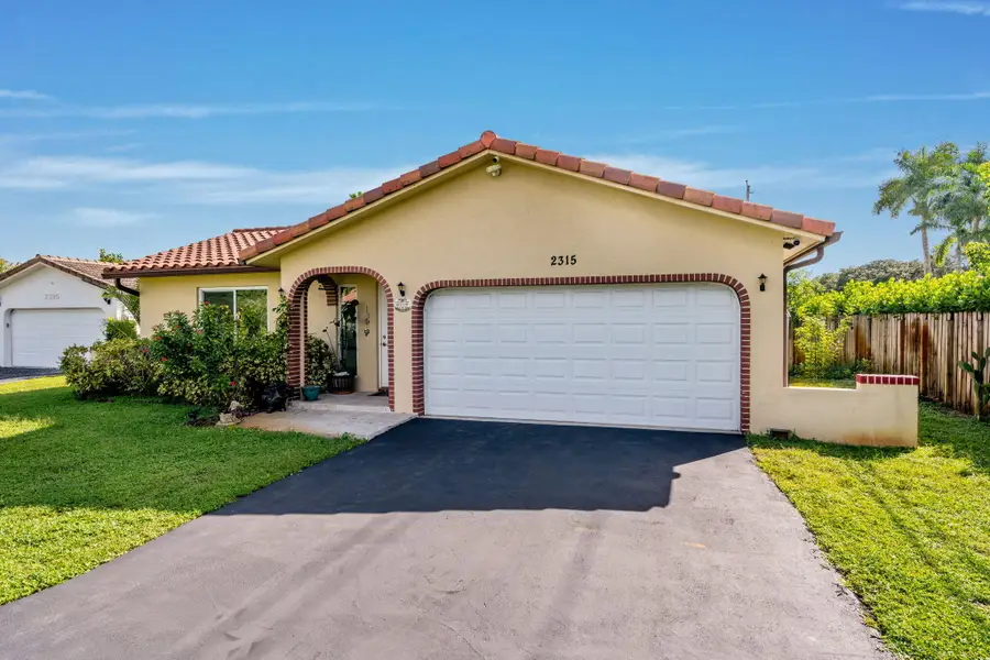2315 NW 98th Lane, Coral Springs, FL 33065 - #2
