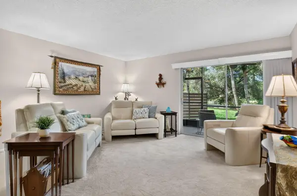 872 SW 9th Street Circle #101, Boca Raton, FL 33486