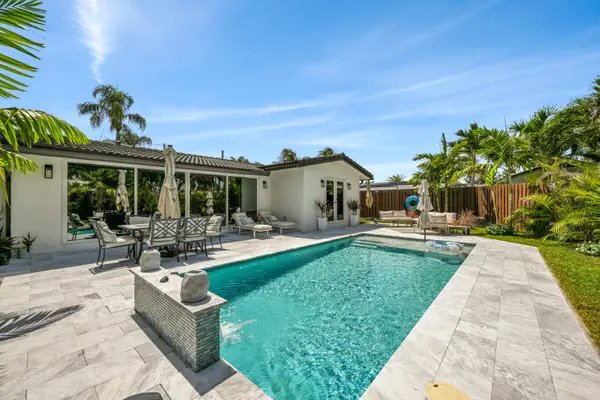 1011 SE 2nd Avenue, Pompano Beach, FL 33060