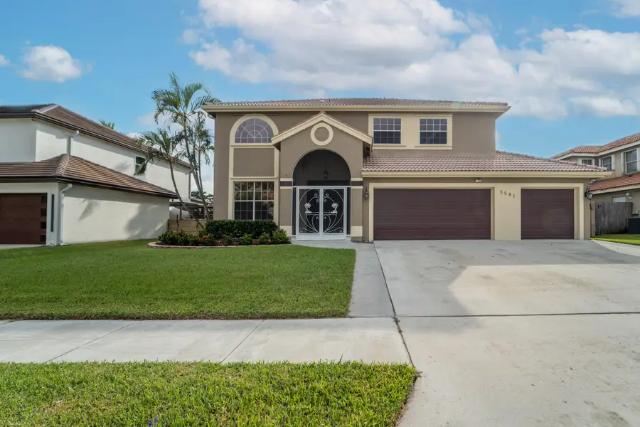 5581 Descartes Circle, Boynton Beach, FL 33472 - #3