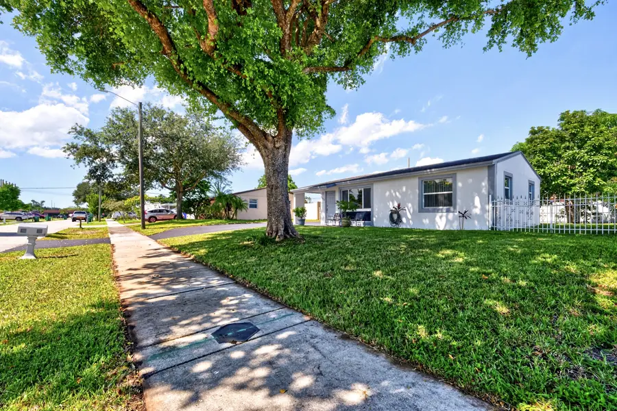 4821 SW 18th Street, Fort Lauderdale, FL 33317 - #2