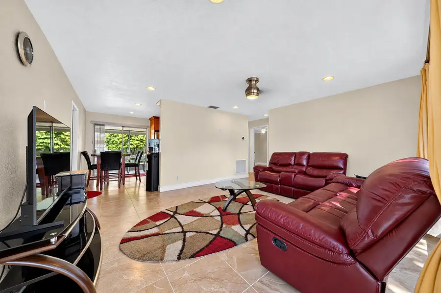 4821 SW 18th Street, Fort Lauderdale, FL 33317 - #3