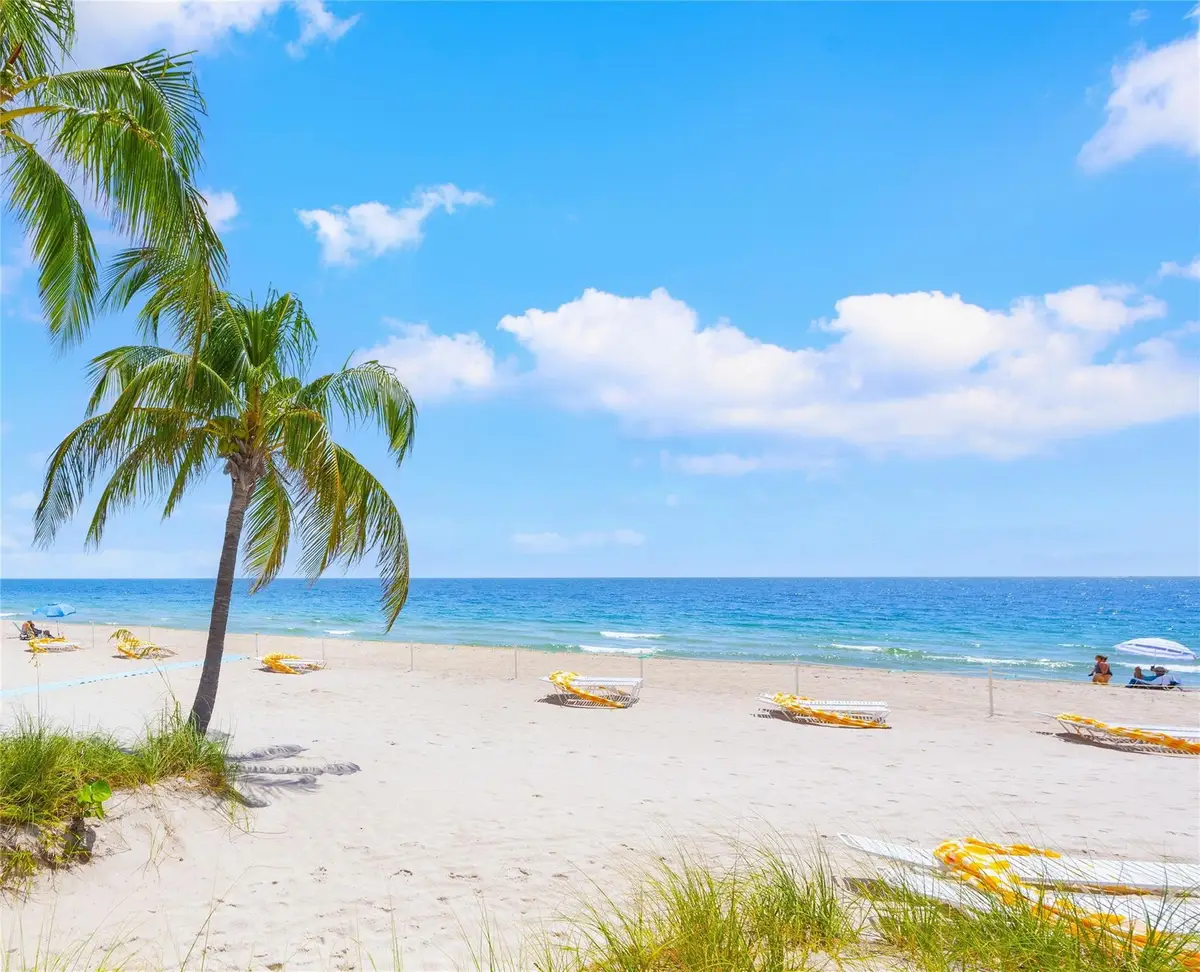 2555 NE 11th Street #404, Fort Lauderdale, FL 33304 - #1