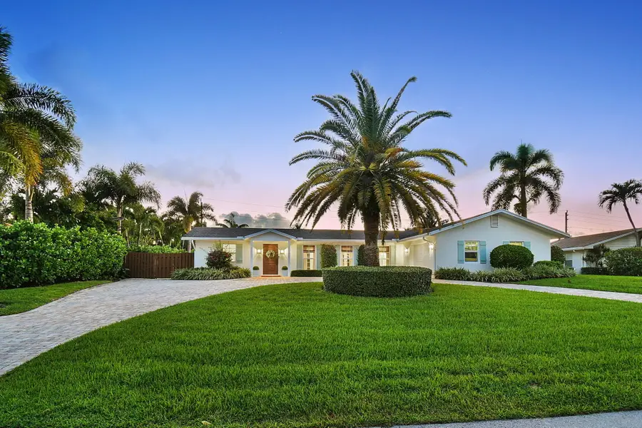 215 Golfview Drive, Tequesta, FL 33469 - #2