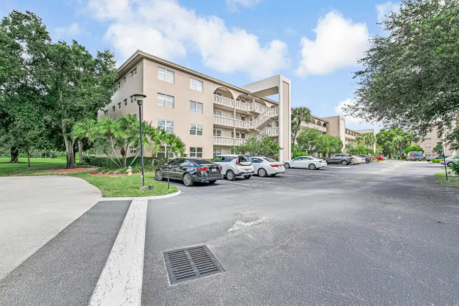 4402 Martinique #D4, Coconut Creek, FL 33066 - #3
