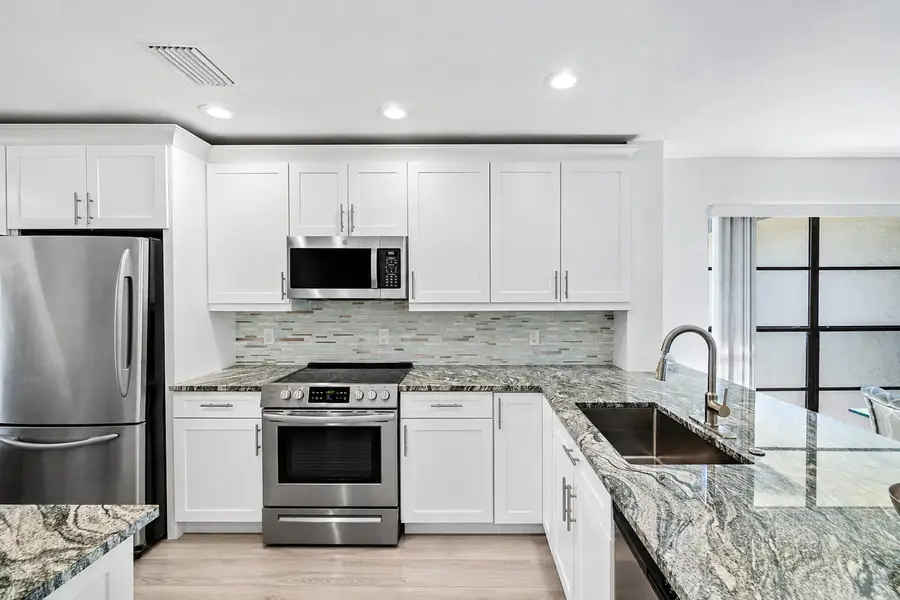 21 Southport Lane #B, Boynton Beach, FL 33436 - #3