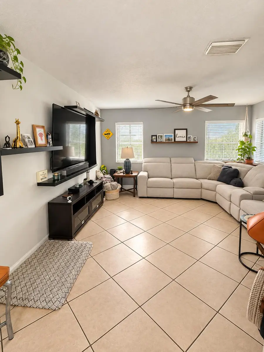 6057 Strawberry Lakes Circle, Lake Worth, FL 33463 - #2