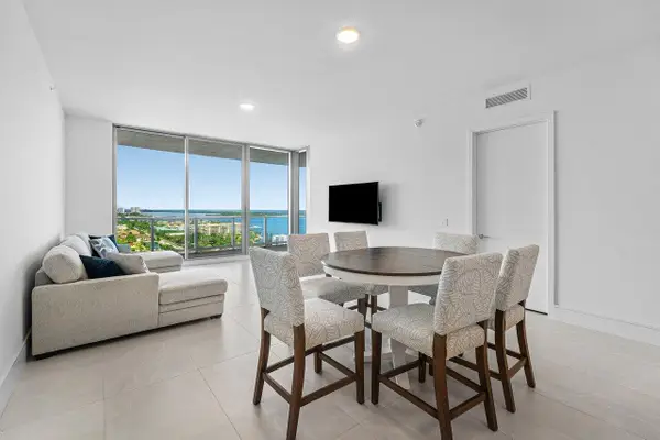 220 Lake Shore Drive #1817, Lake Park, FL 33403