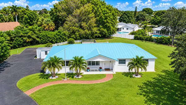 1222 NW Green Pine Lane, Stuart, FL 34994