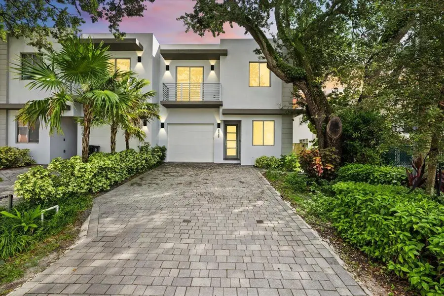 828 SW 30th Street, Fort Lauderdale, FL 33315 - #3
