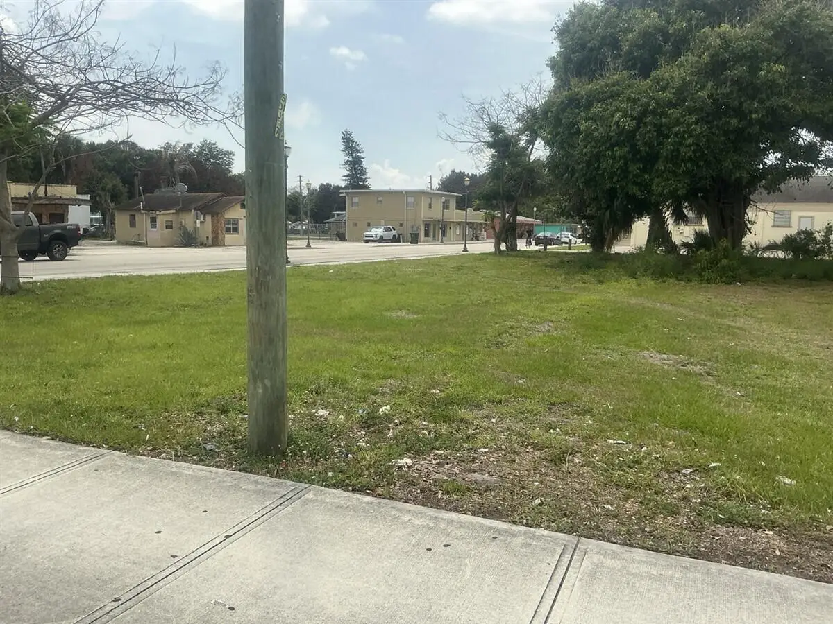 1312. Avenue D, Fort Pierce, FL 34950 - #1